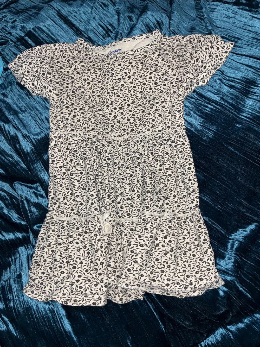 Old Navy White and Navy Floral Girls' Skort